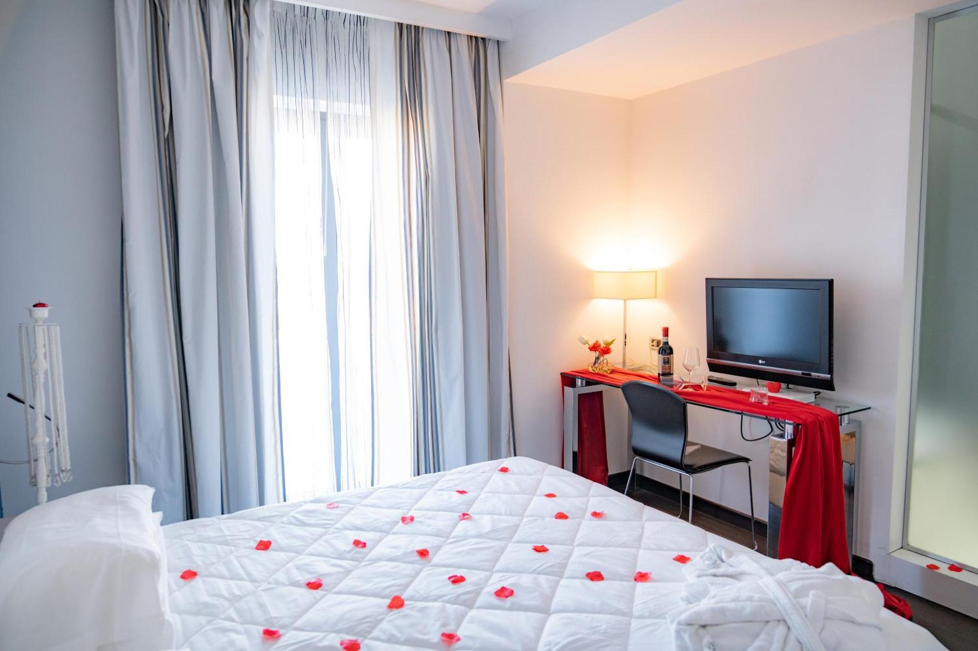 Hotel Napoleon Torre Melissa Kültér fotó