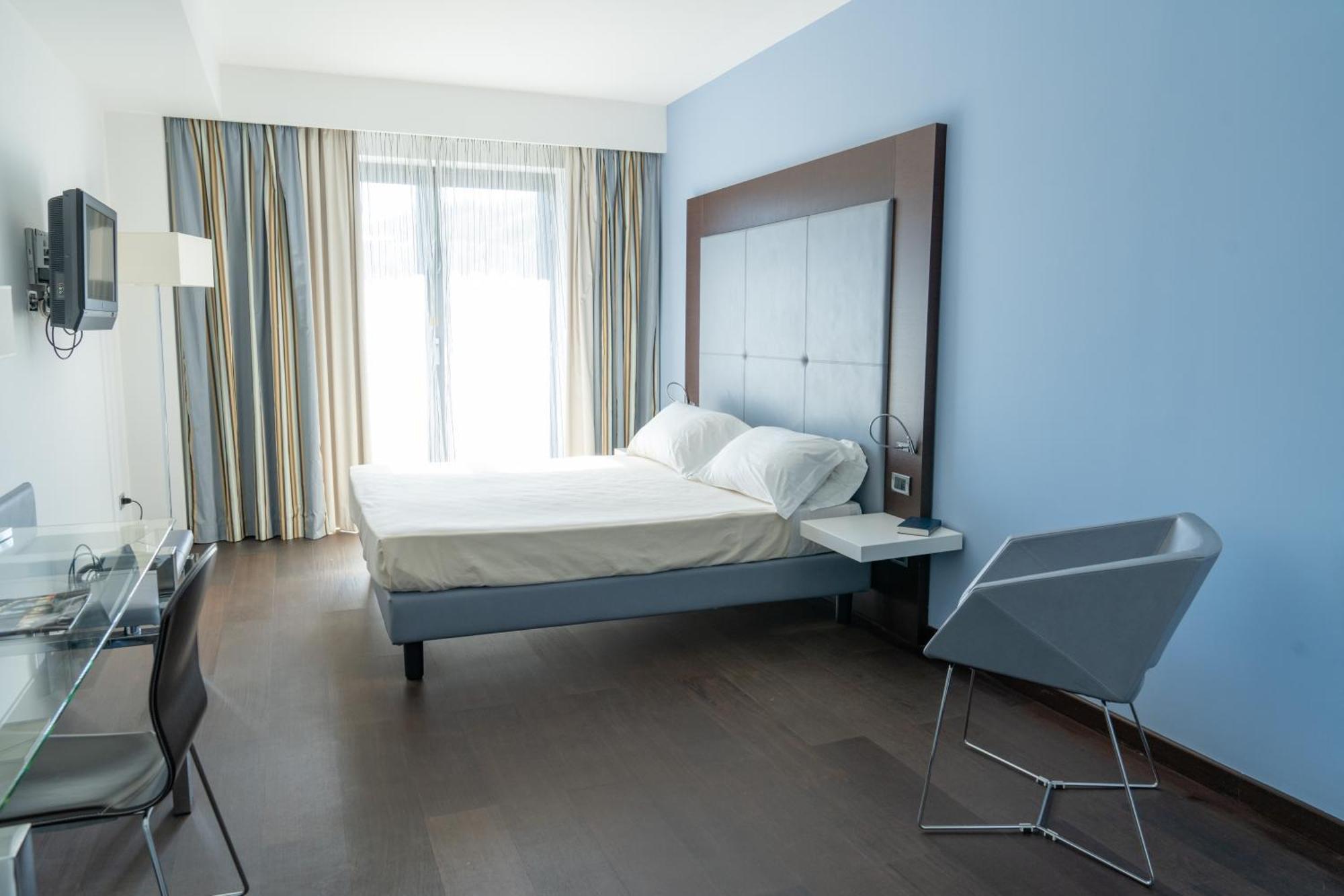 Hotel Napoleon Torre Melissa Kültér fotó