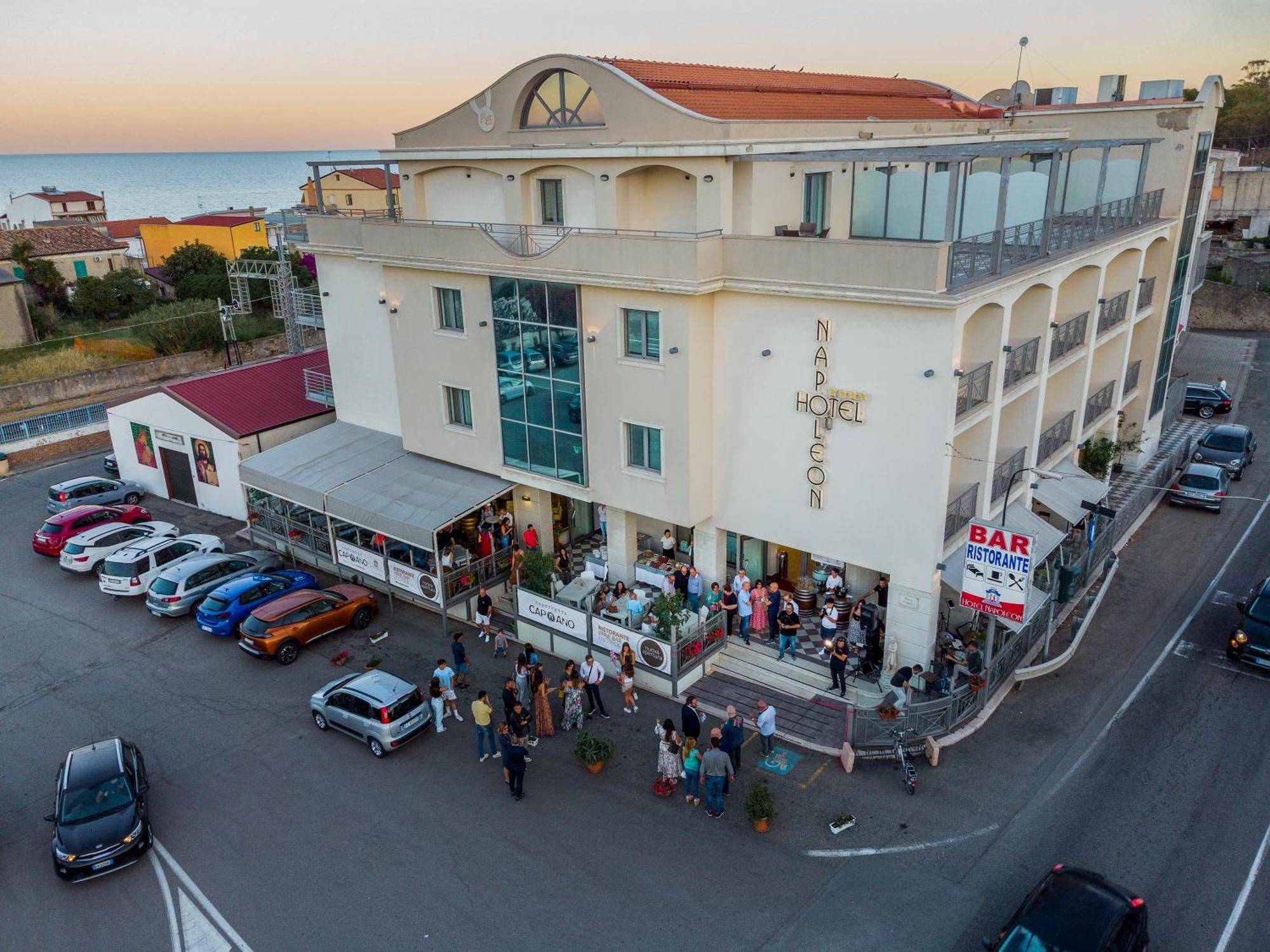 Hotel Napoleon Torre Melissa Kültér fotó