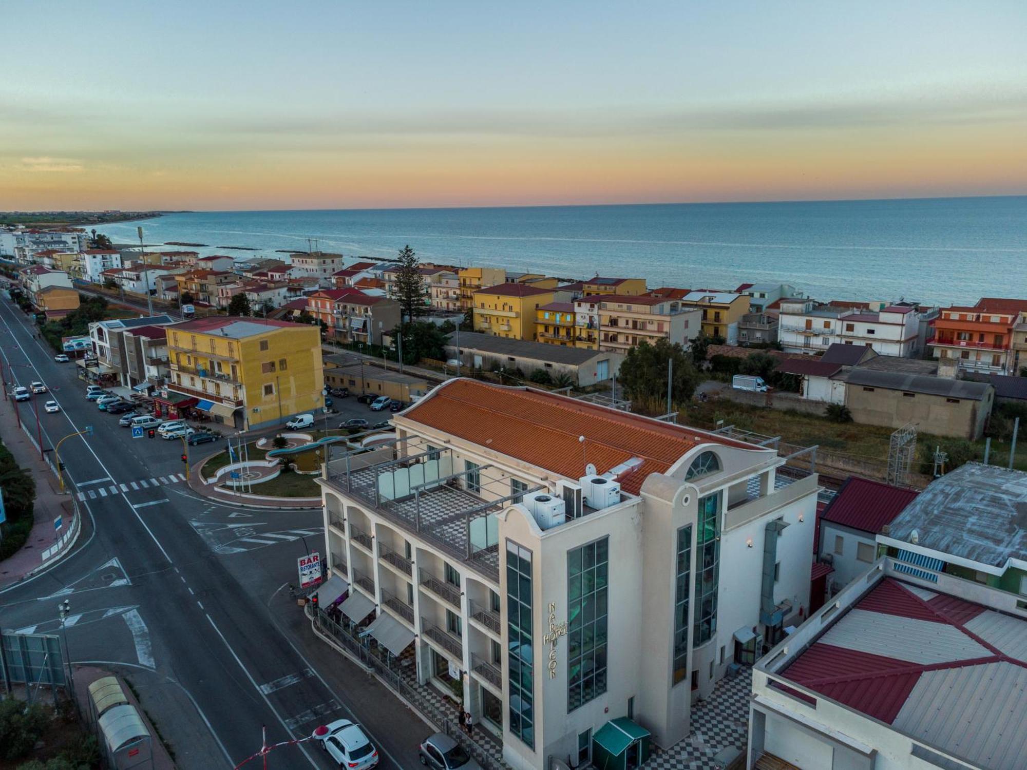 Hotel Napoleon Torre Melissa Kültér fotó